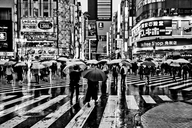 TOKYO CROSSING VII - Limited Edition of 3 Photograph by Sven Pfrommer
